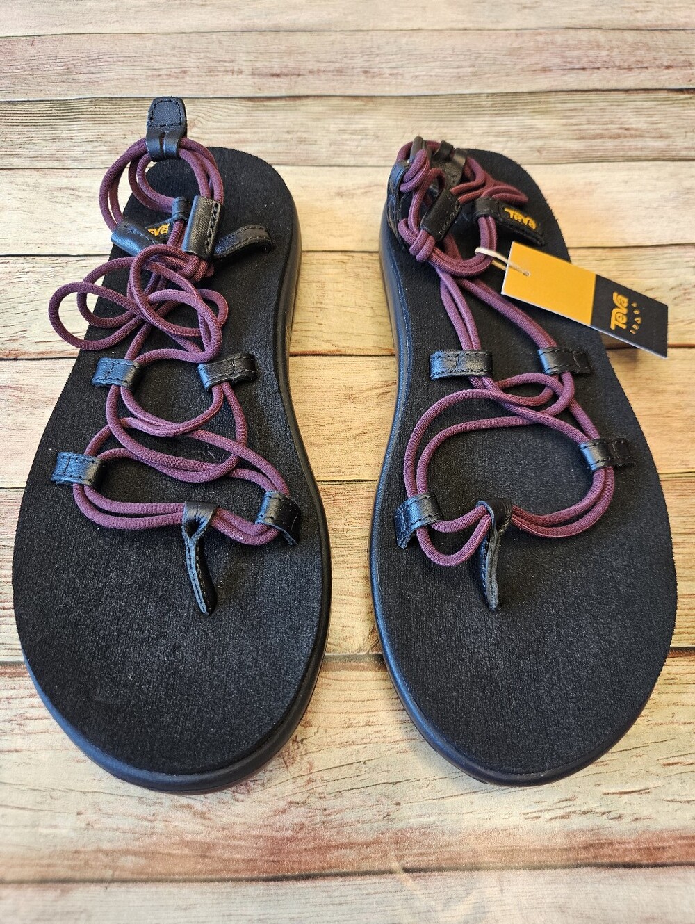 Teva Voya Infinity Sandals. Size 8